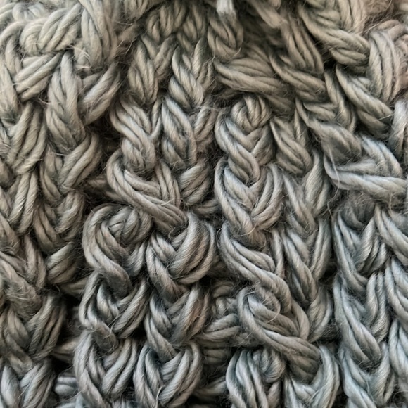 NWT Merrell Pom Pom Hat Cyan and Yellow - Picture 3 of 6